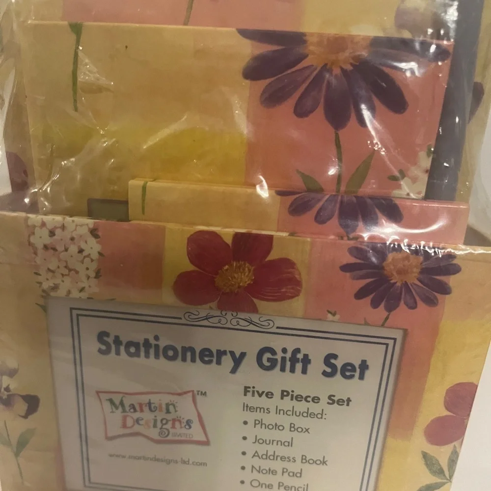 Floral Stationery Gift Set for Teachers New Unused Journal Notes Desk Set